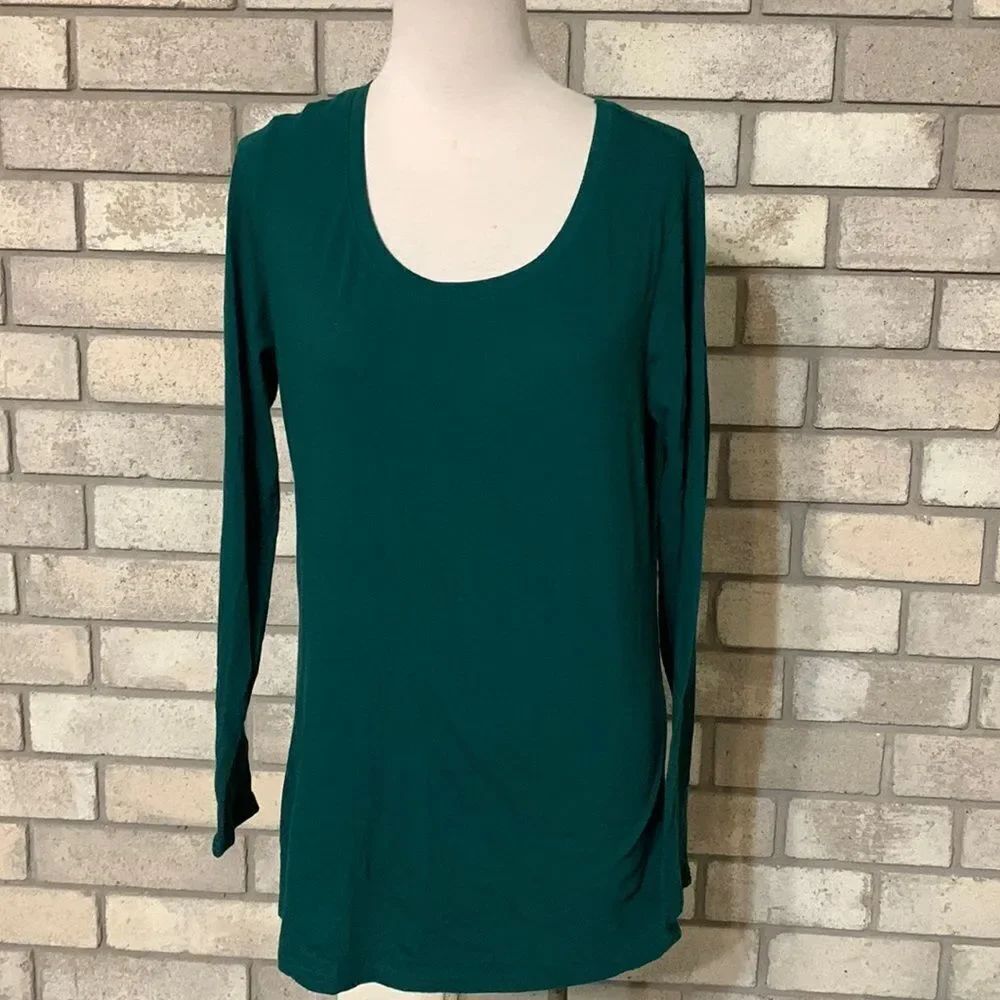 3for$20 long sleeve size Xl junior